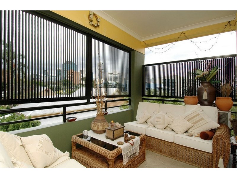 39 Cairns Street, Kangaroo Point QLD 4169