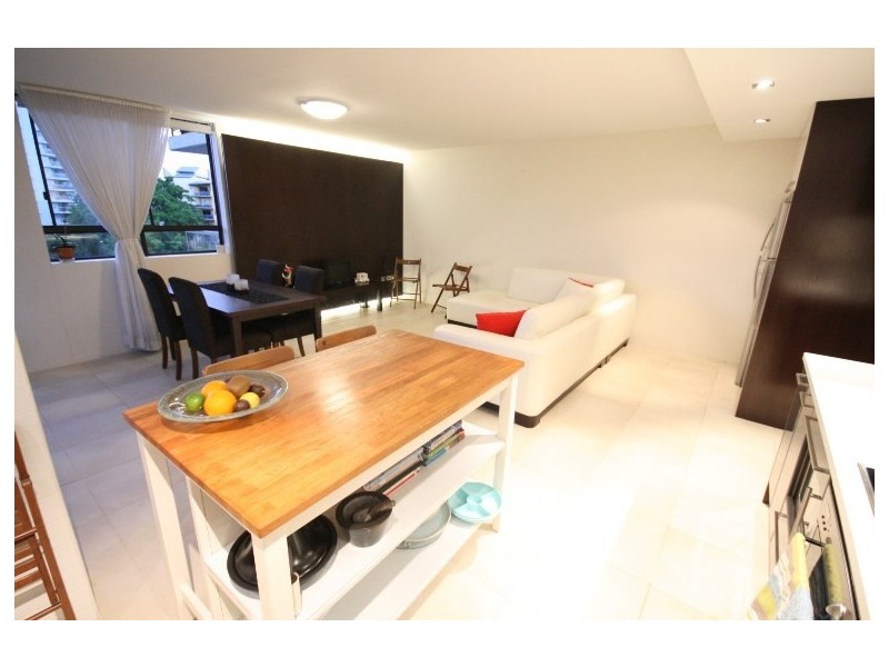 83 O’Connell Street, Kangaroo Point QLD 4169