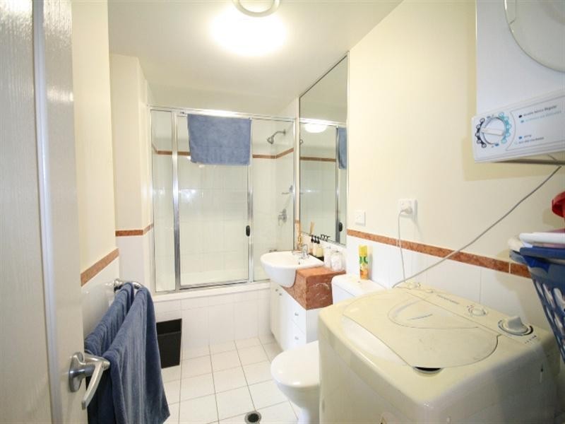 40 Bell Street, Kangaroo Point QLD 4169