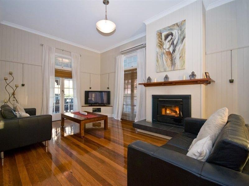 6 Lomond Terrace, East Brisbane QLD 4169