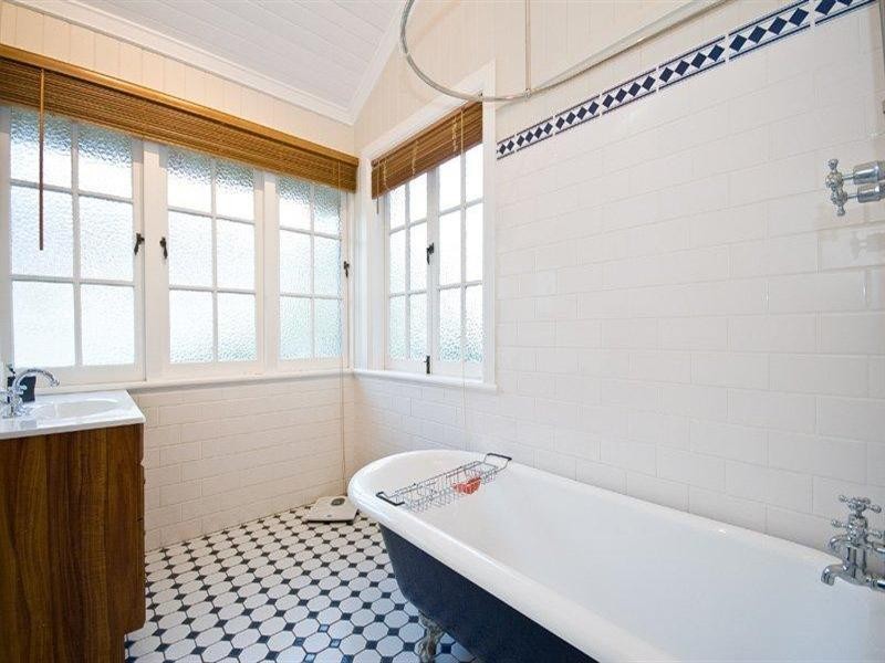 6 Lomond Terrace, East Brisbane QLD 4169