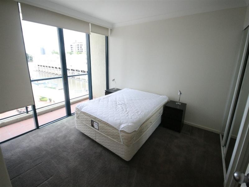 35 Prospect Street, Kangaroo Point QLD 4169