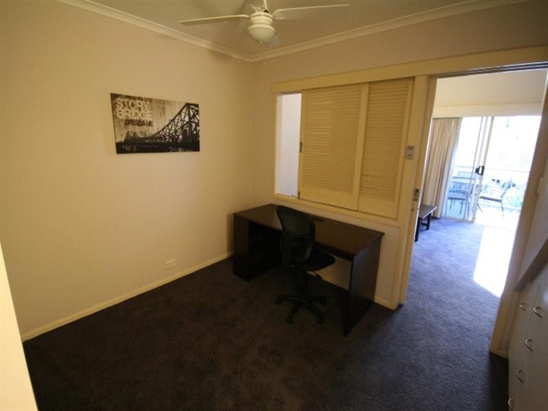 85 Deakin Street, Kangaroo Point QLD 4169