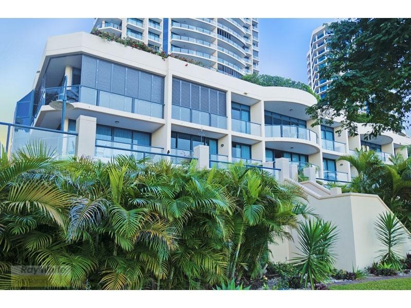 Villa 10/2 Goodwin Street, Kangaroo Point QLD 4169
