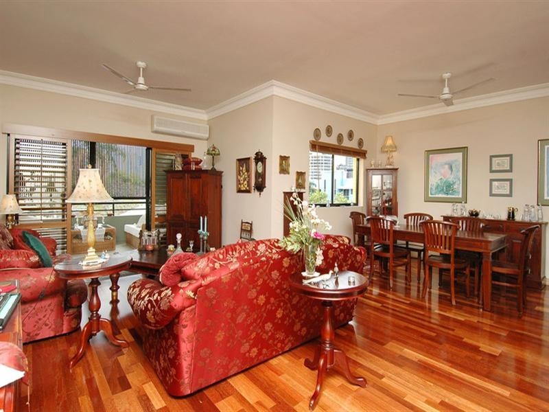 39 Cairns Street., Kangaroo Point QLD 4169