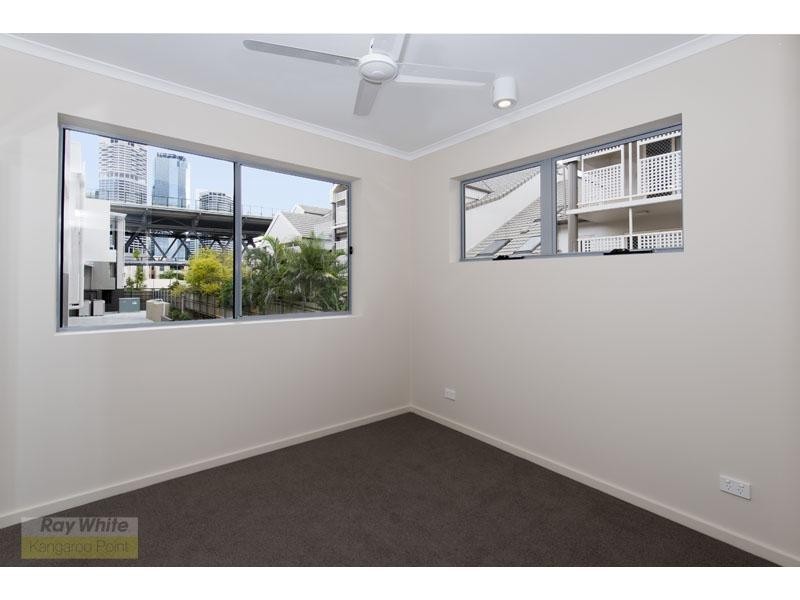 50 Baildon Street, Kangaroo Point QLD 4169