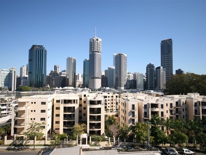 36 MacDonald Street, Kangaroo Point QLD 4169