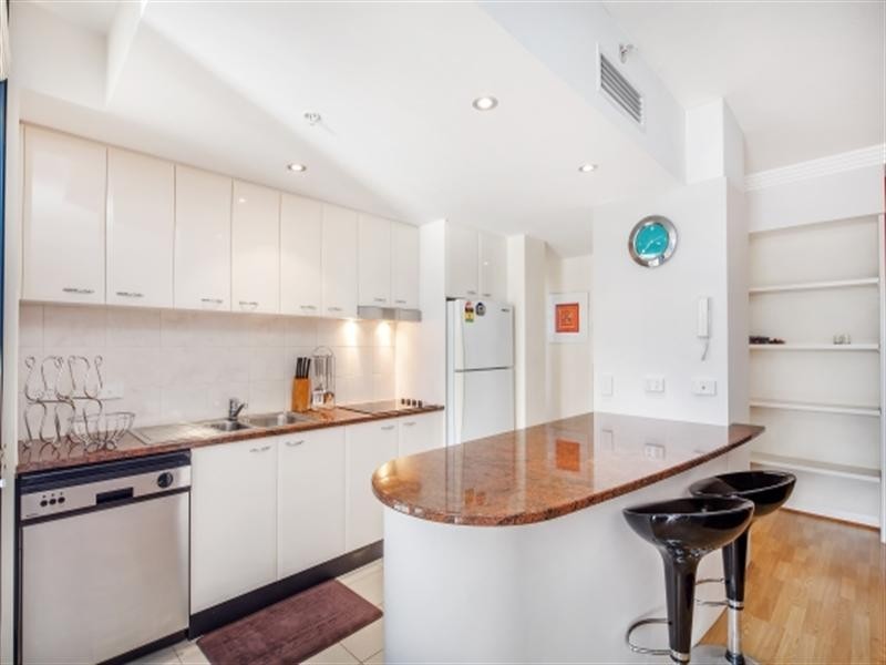 321 Main Street, Kangaroo Point QLD 4169