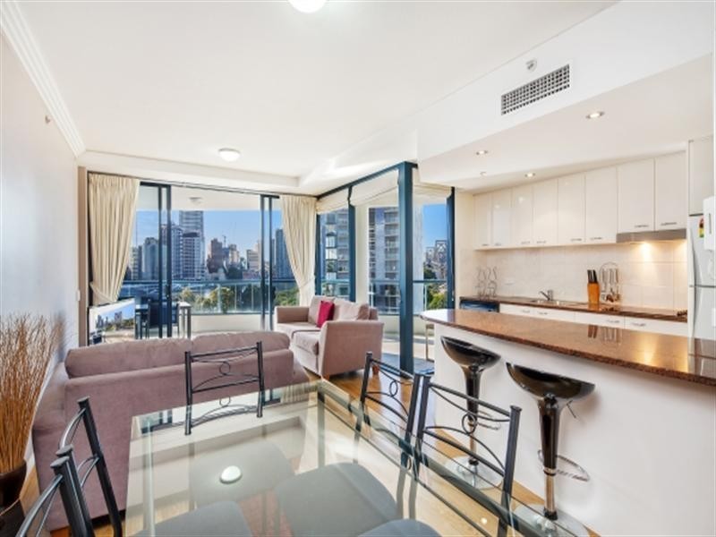321 Main Street, Kangaroo Point QLD 4169