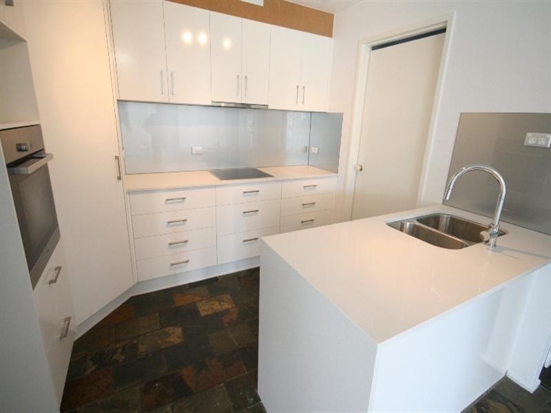 2 Bright Street, Kangaroo Point QLD 4169