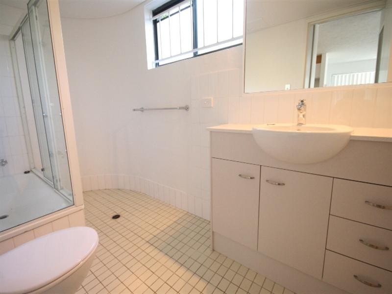 2 Bright Street, Kangaroo Point QLD 4169