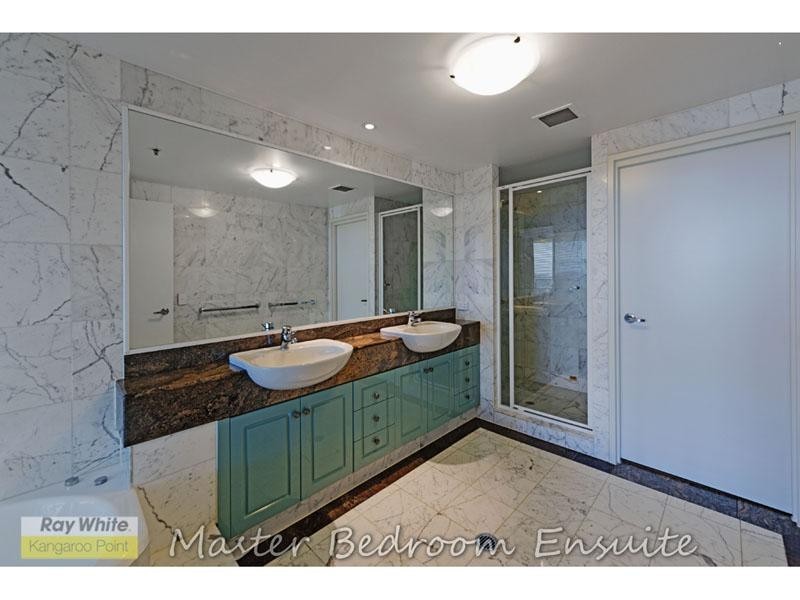 91/2 Goodwin Street, Kangaroo Point QLD 4169