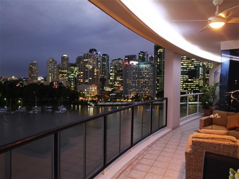 805/21 Pixley Street, Kangaroo Point QLD 4169