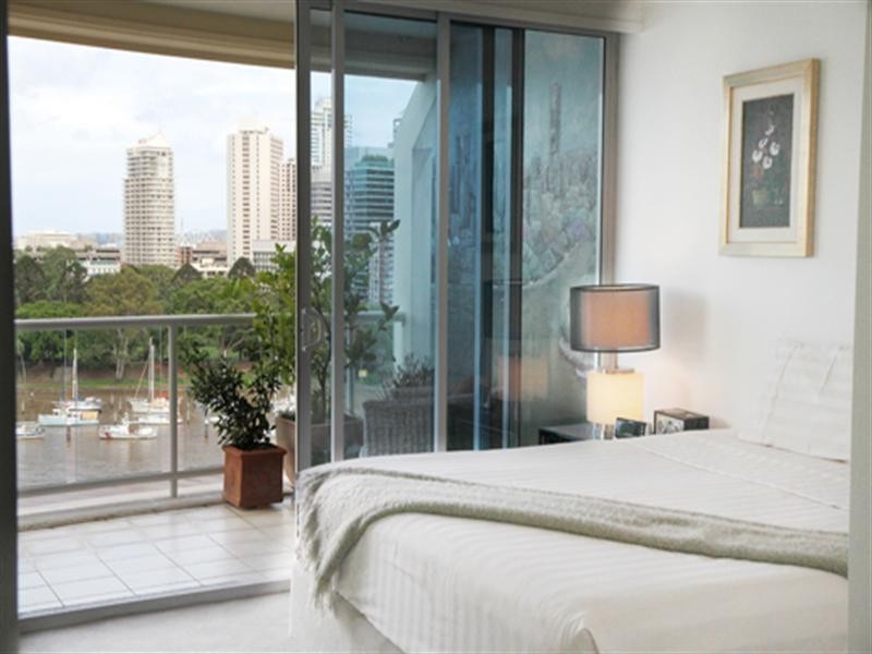 805/21 Pixley Street, Kangaroo Point QLD 4169