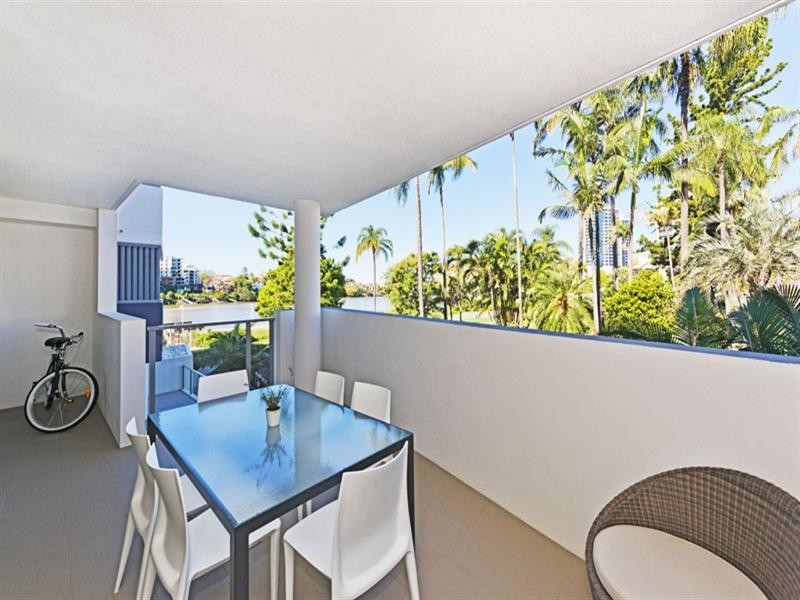 25 Anderson Street, Kangaroo Point QLD 4169