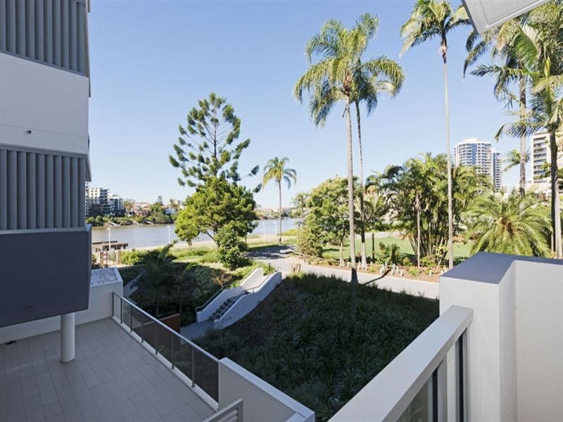 25 Anderson Street, Kangaroo Point QLD 4169