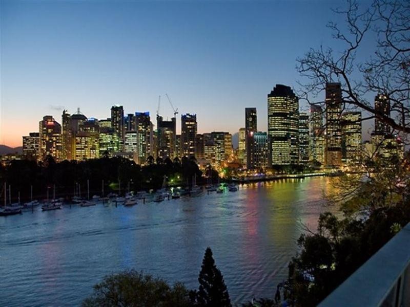 442 Main Street, Kangaroo Point QLD 4169