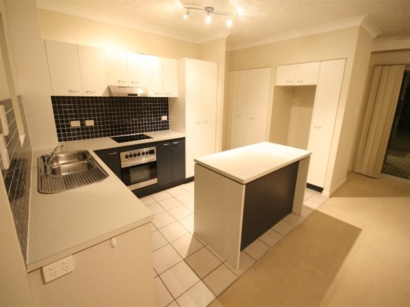 19 Thorn Street, Kangaroo Point QLD 4169