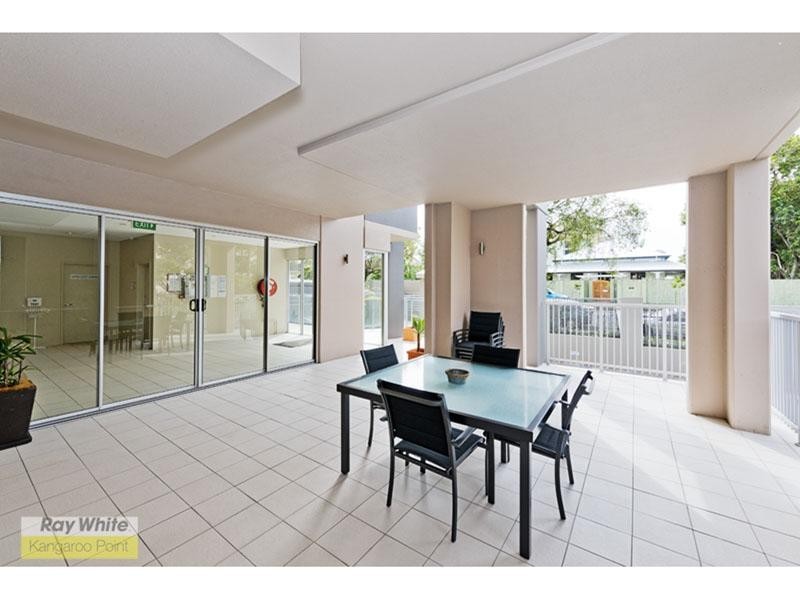 1/153 Lambert Street, Kangaroo Point QLD 4169