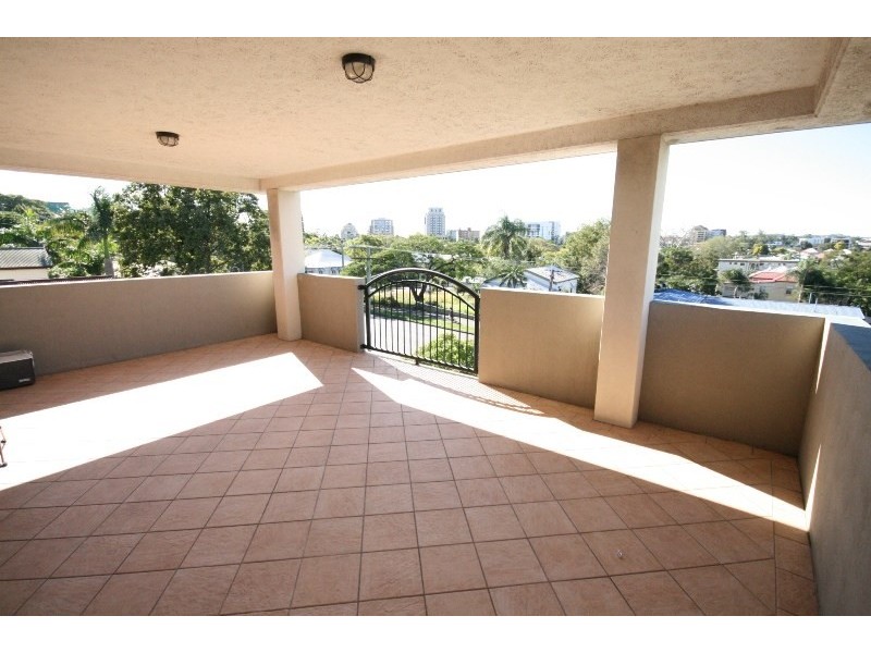 40 Bell Street, Kangaroo Point QLD 4169