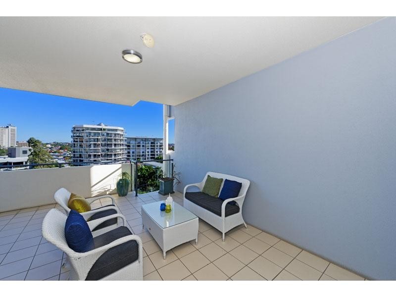 43/98 Thorn Street, Kangaroo Point QLD 4169