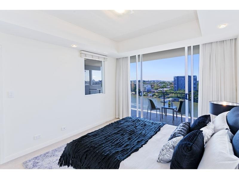 43/98 Thorn Street, Kangaroo Point QLD 4169