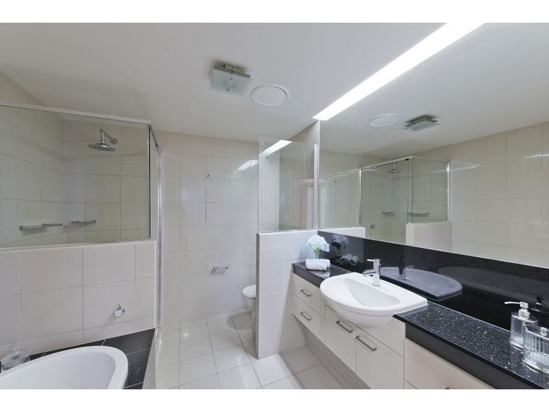 43/98 Thorn Street, Kangaroo Point QLD 4169