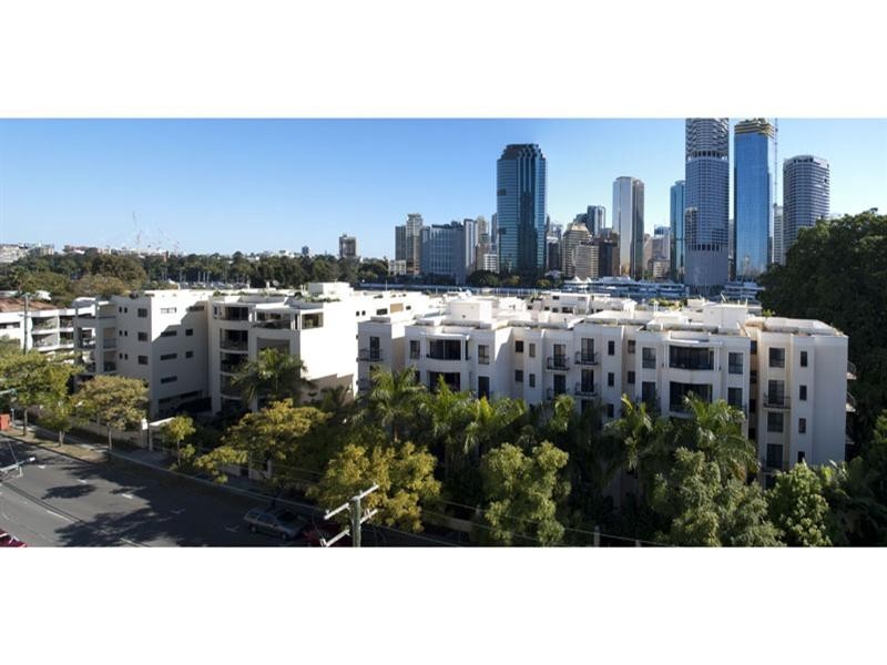 165 Main Street, Kangaroo Point QLD 4169