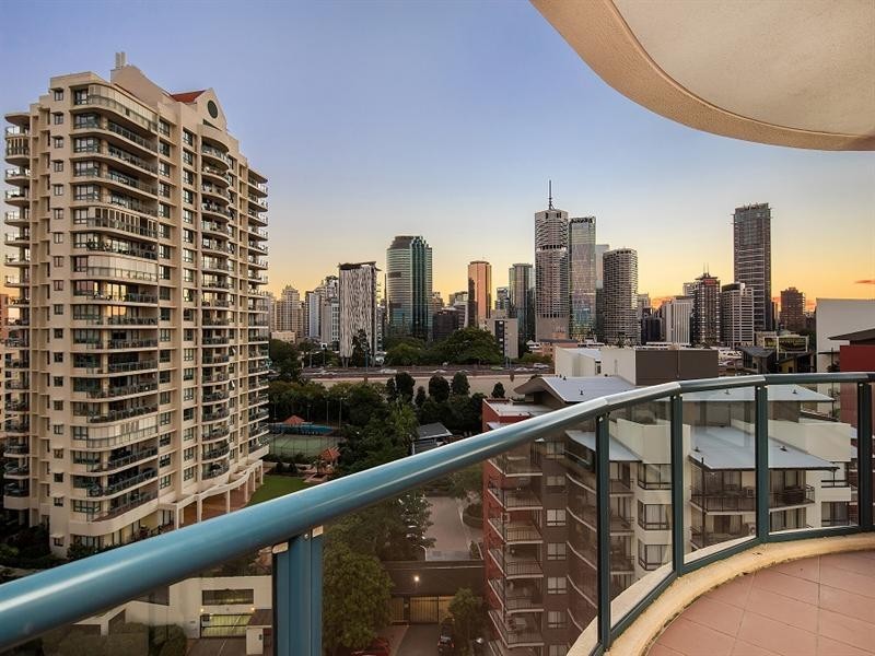 49/8 Goodwin Street, Kangaroo Point QLD 4169