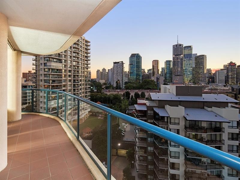 49/8 Goodwin Street, Kangaroo Point QLD 4169
