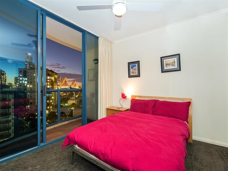 49/8 Goodwin Street, Kangaroo Point QLD 4169