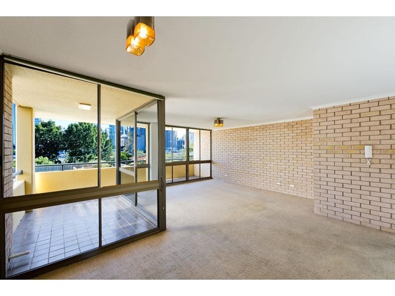 1/235 Main Street, Kangaroo Point QLD 4169