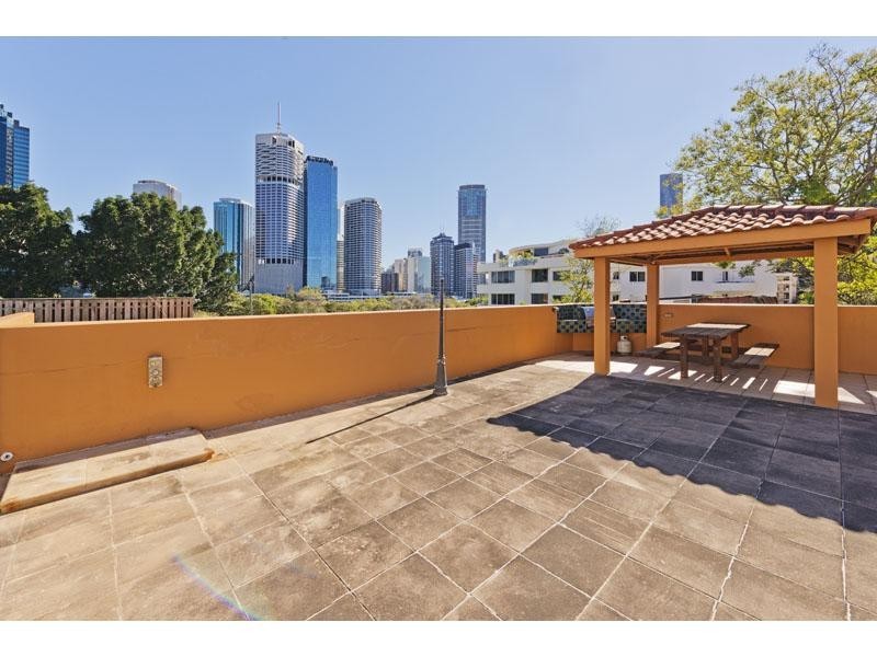 1/235 Main Street, Kangaroo Point QLD 4169