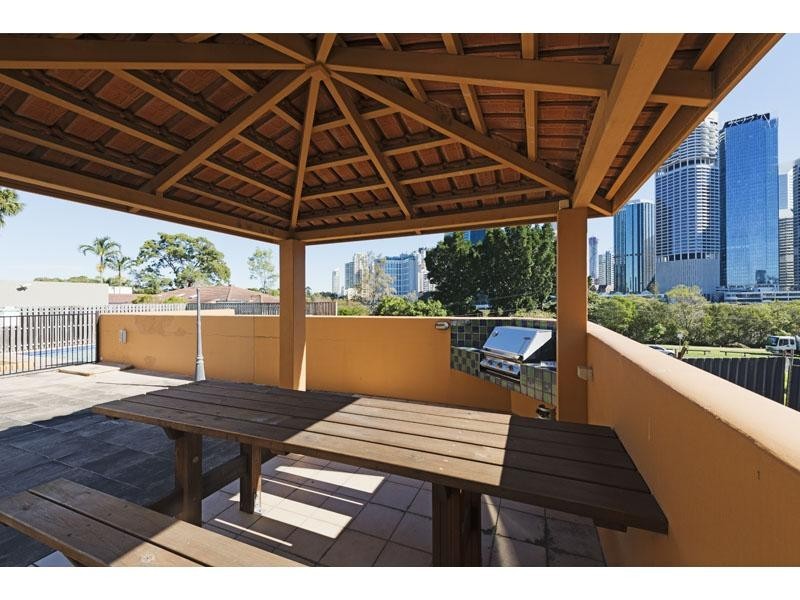 1/235 Main Street, Kangaroo Point QLD 4169