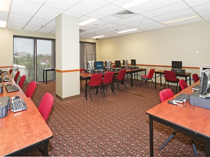 711/9 Castlebar Street, Kangaroo Point QLD 4169