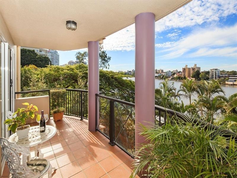 1/56 Thorn Street, Kangaroo Point QLD 4169