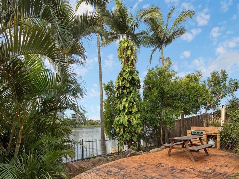 1/56 Thorn Street, Kangaroo Point QLD 4169