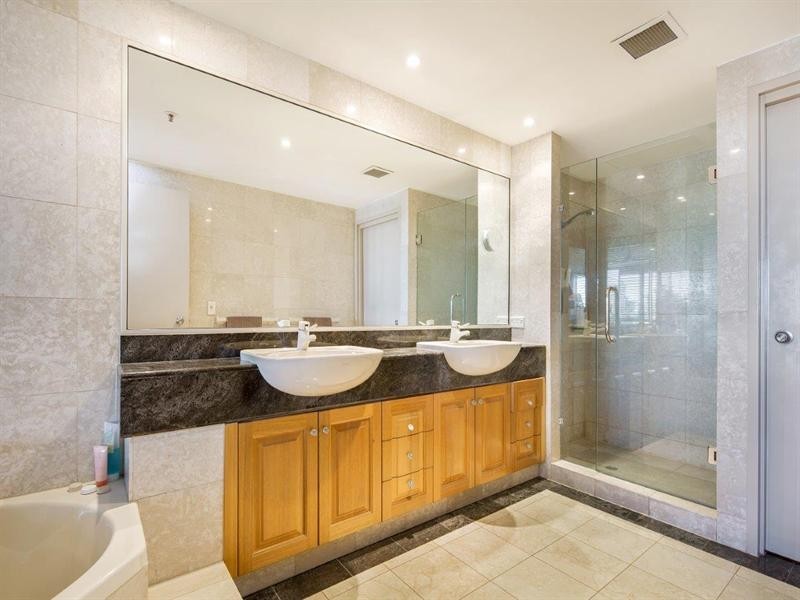 21/2 Goodwin Street, Kangaroo Point QLD 4169