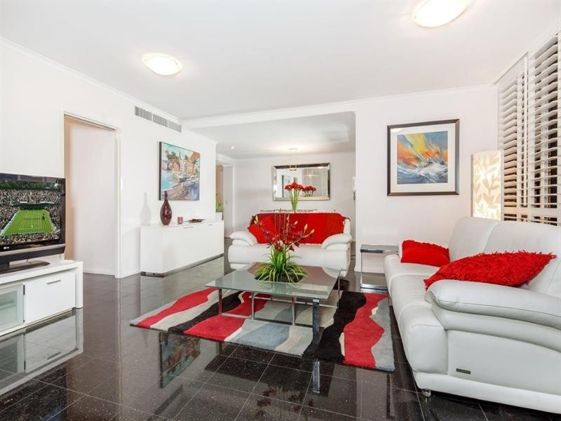 1/2 Goodwin Street, Kangaroo Point QLD 4169