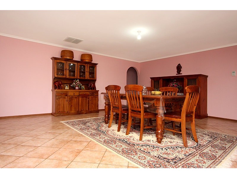 90 Highfield Drive, Hillbank SA 5112