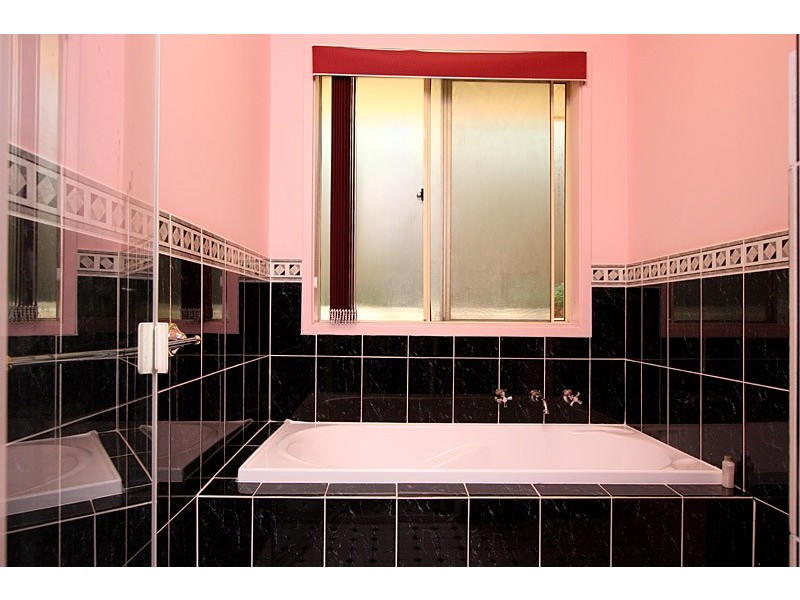 90 Highfield Drive, Hillbank SA 5112