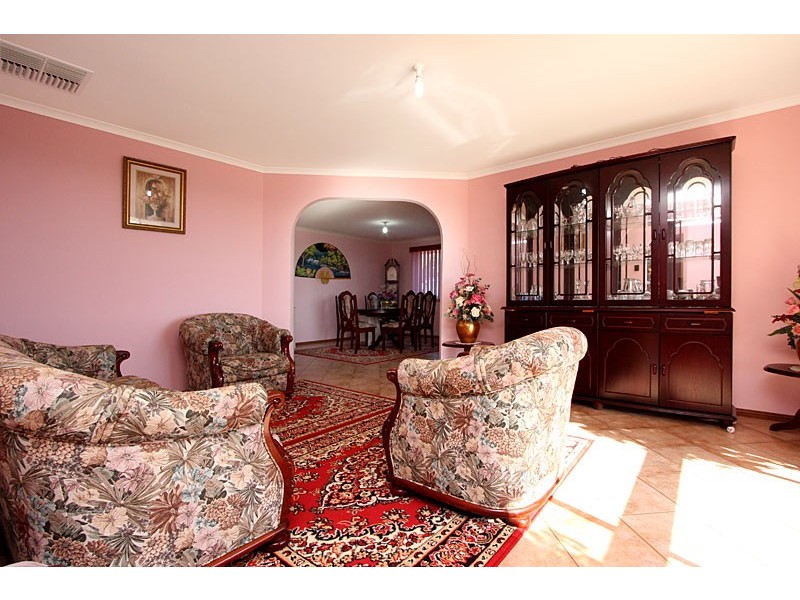 90 Highfield Drive, Hillbank SA 5112