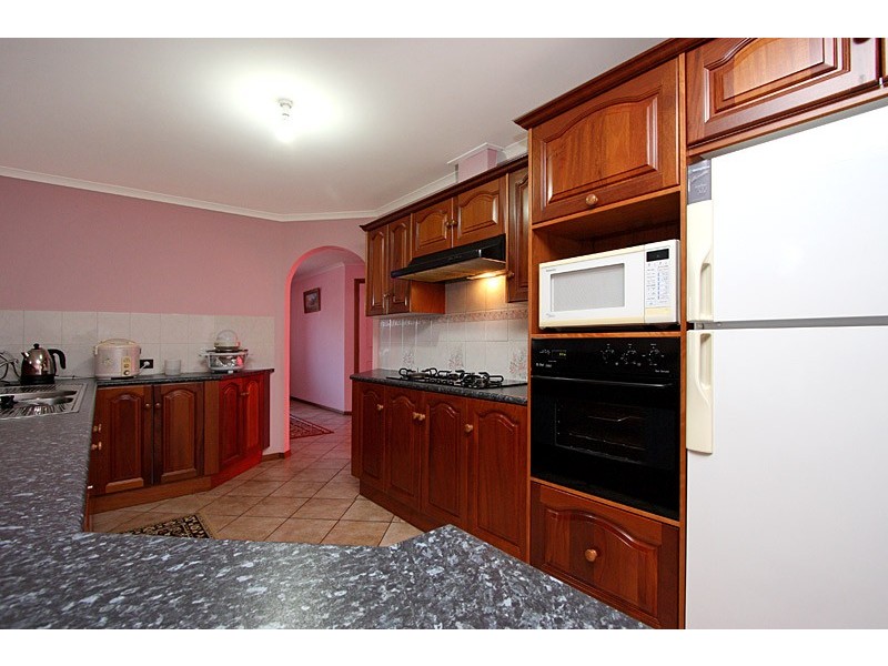 90 Highfield Drive, Hillbank SA 5112