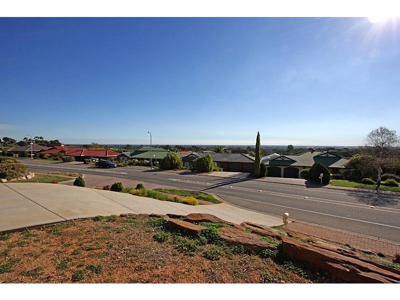 90 Highfield Drive, Hillbank SA 5112