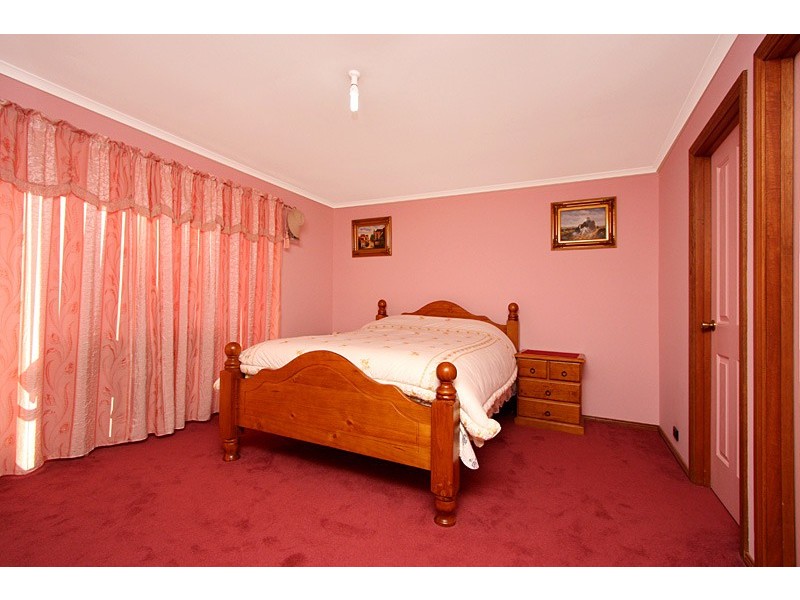 90 Highfield Drive, Hillbank SA 5112