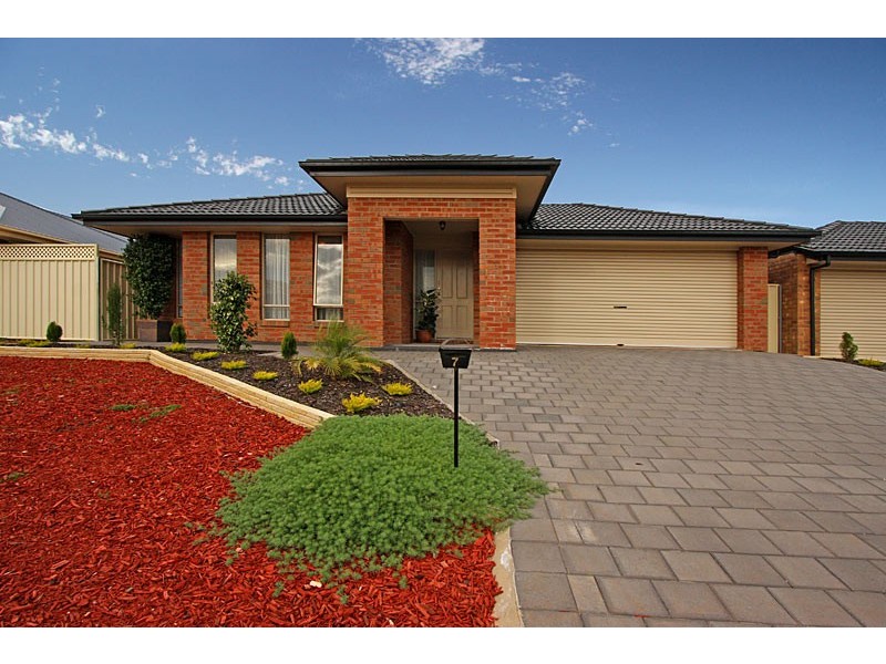 7 Navigator Parade, Smithfield SA 5114