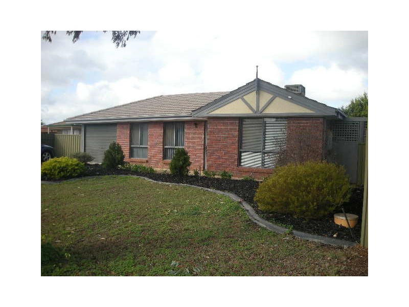 10 Mc Inerney Court, Andrews Farm SA 5114