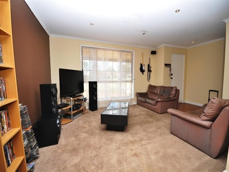 9 Dimasi Court, Hillbank SA 5112