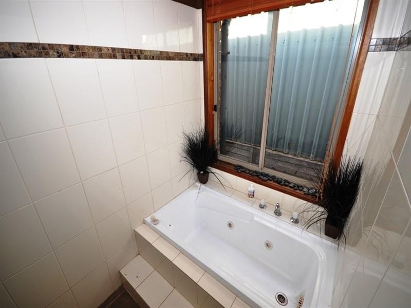 9 Dimasi Court, Hillbank SA 5112