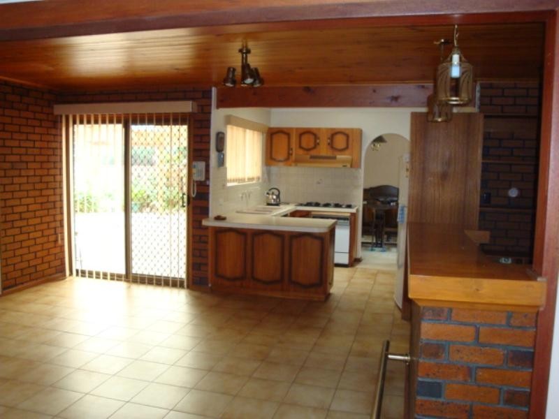 4 Mary Court, Hillbank SA 5112